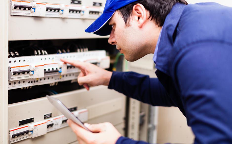 électricien dans le bâtiment Morangis